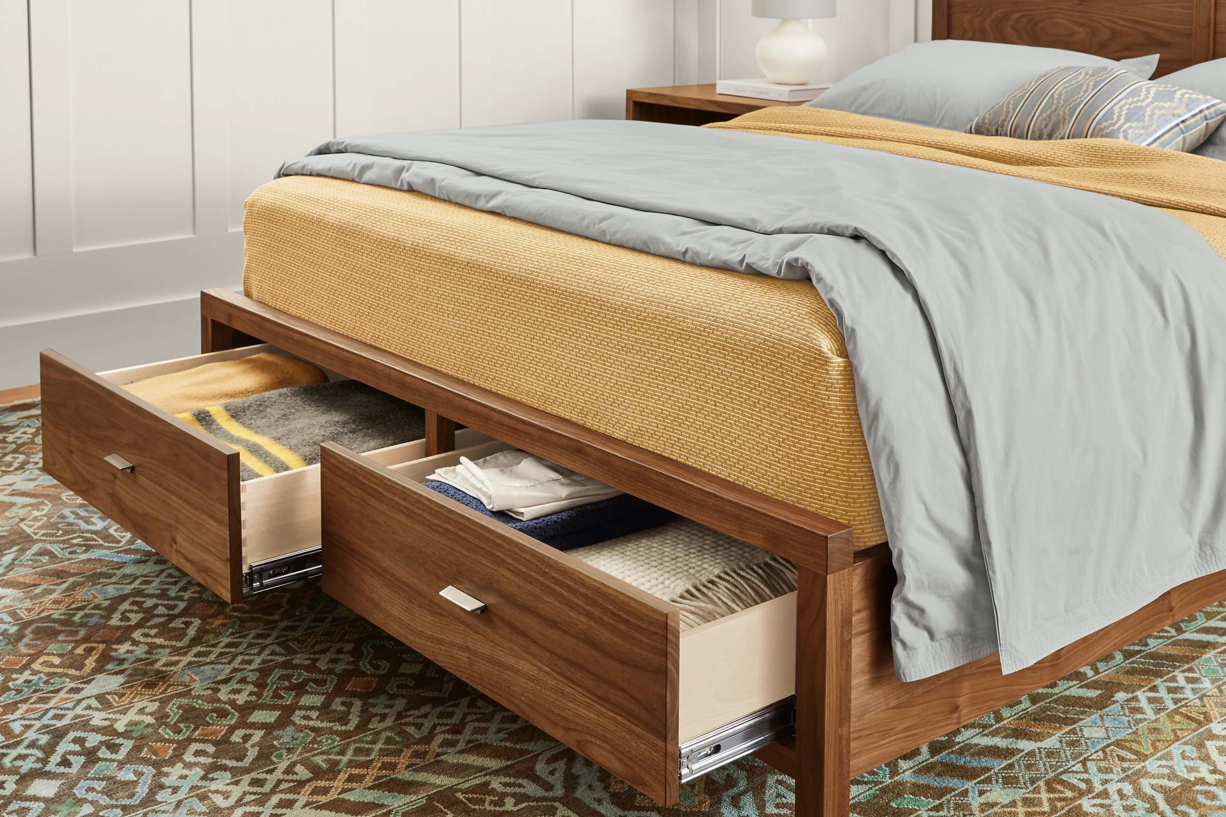 Berkeley Queen Storage Bed 8 Berkeley Queen Storage Bed - Image 6