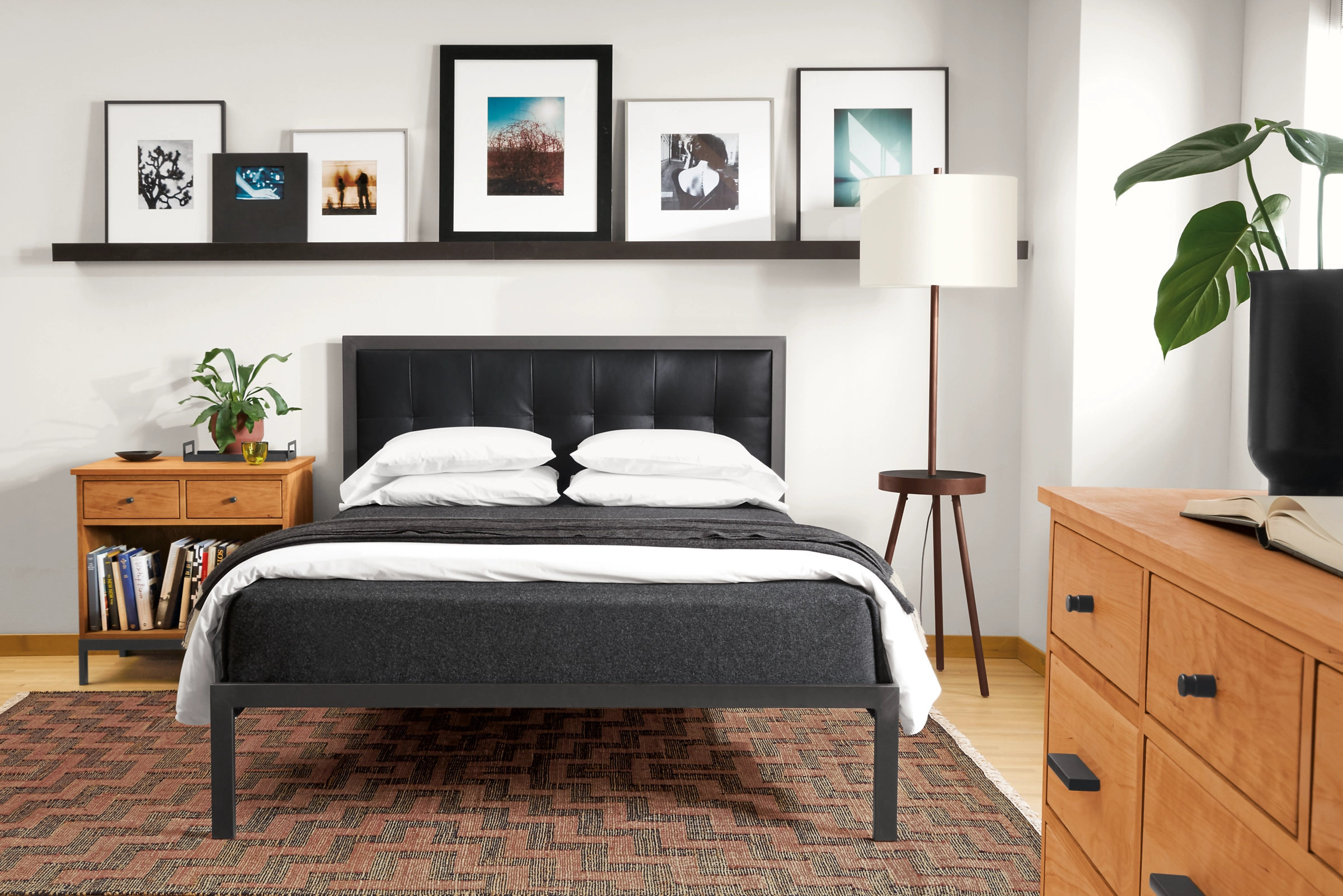 Chapman Queen Bed 6 Chapman Queen Bed - Image 4