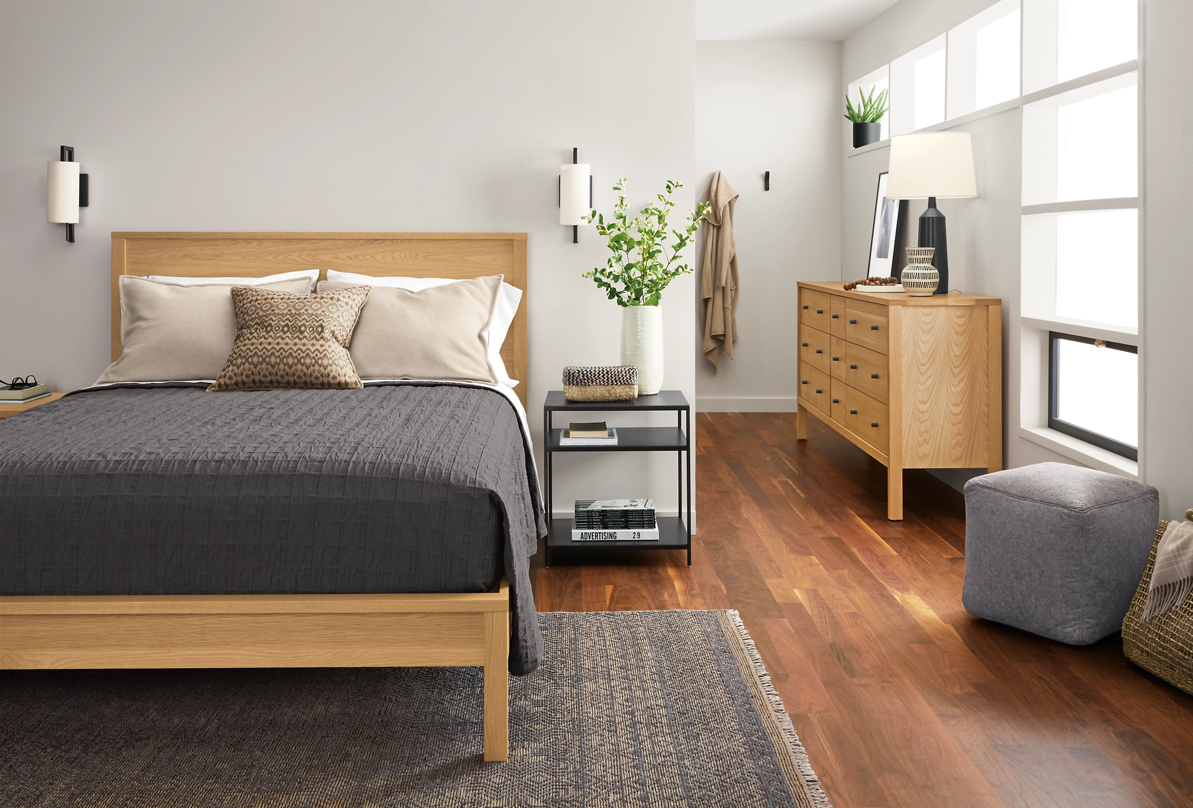 Emerson Queen Bed 6 Emerson Queen Bed - Image 4