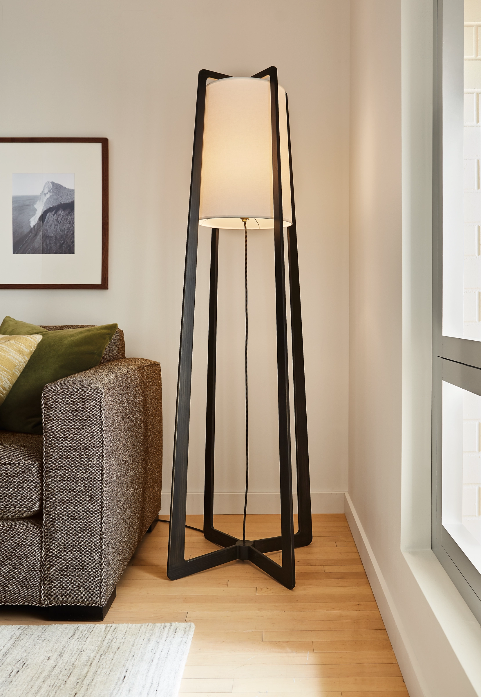 Fairbanks Floor Lamp 5 Fairbanks Floor Lamp - Image 3