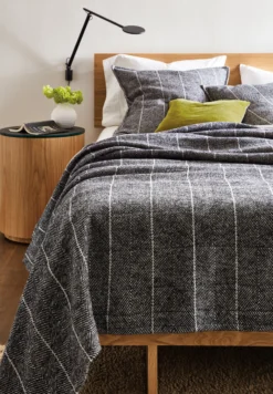 Anton Queen Bed -Furniture Discount Shop gable 111799 20e 1