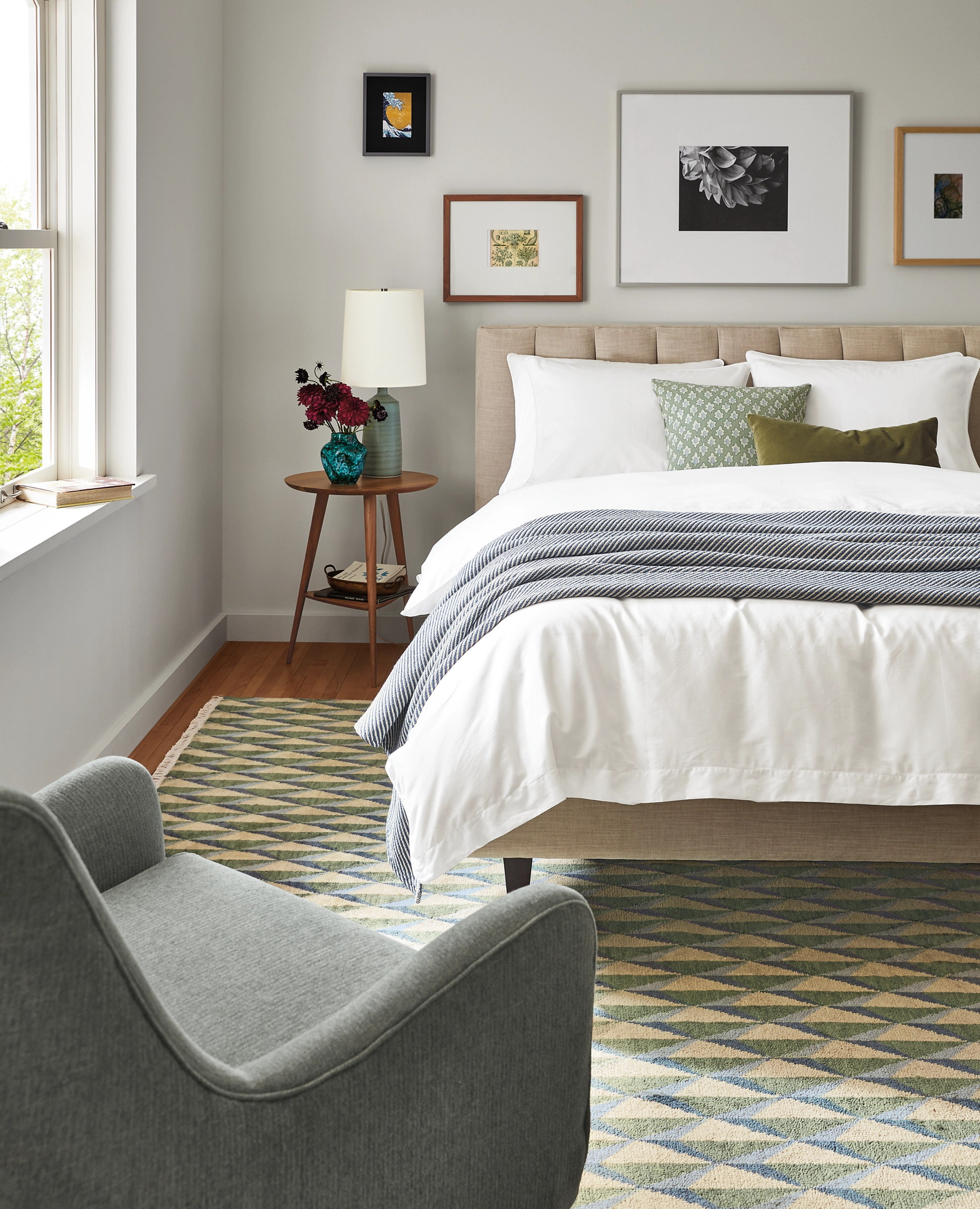 Hartley Queen Bed 6 Hartley Queen Bed - Image 4