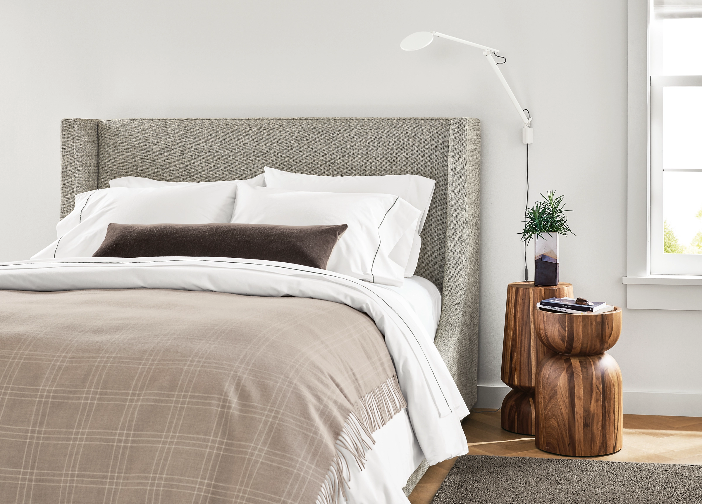 Nyla 11.5 Diam 21h Table/Stool 17 Nyla 11.5 Diam 21h Table/Stool - Image 15