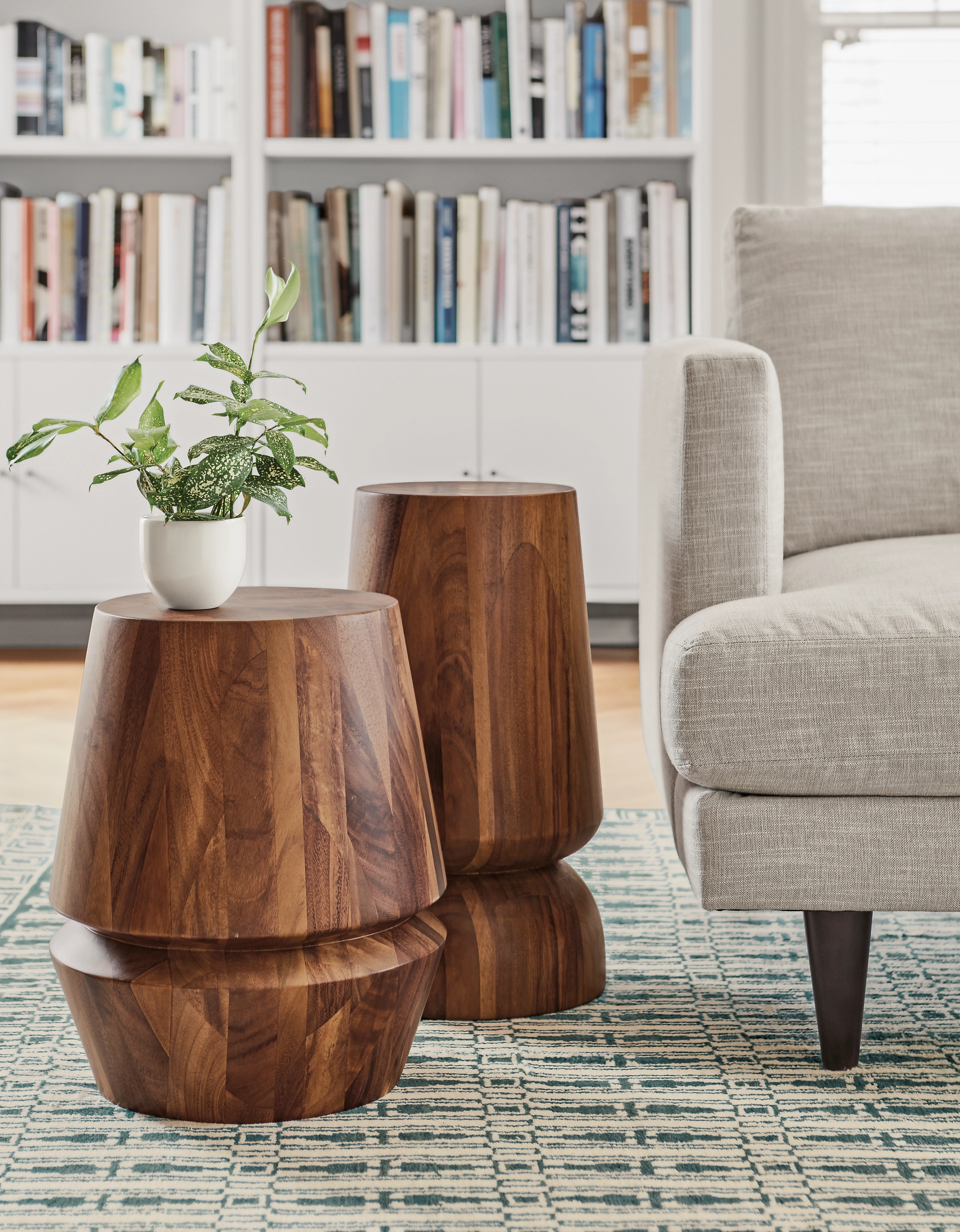 Nyla 11.5 Diam 21h Table/Stool 5 Nyla 11.5 Diam 21h Table/Stool - Image 3