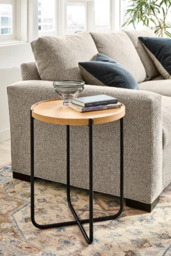 Perimeter 18r 22h End Table -Furniture Discount Shop perimeter 752663 21e
