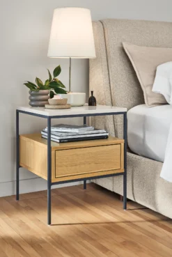 Williams 18w 18d 22h End Table -Furniture Discount Shop williams 202300 22e